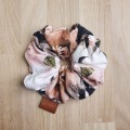 gumka scrunchie w ozdobne kwiaty vintage
