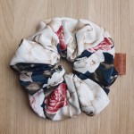 Gumka scrunchie do włosów kwiaty vintage navy blue