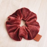 Gumka scrunchie do włosów welur rudy ceglasty